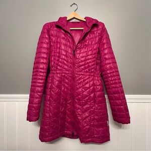 The North Face Thermoball Quilted Hooded Parka Magenta